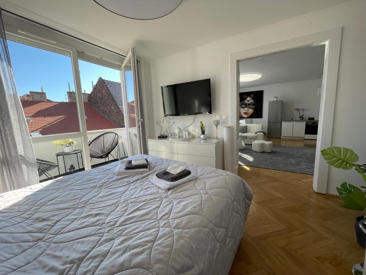 Budacastle Panoramic Luxurious Family Apt, Free Parking Included Будапеща Екстериор снимка